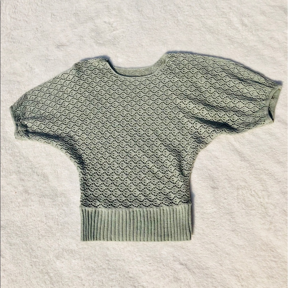 Short-Sleeved Sweater